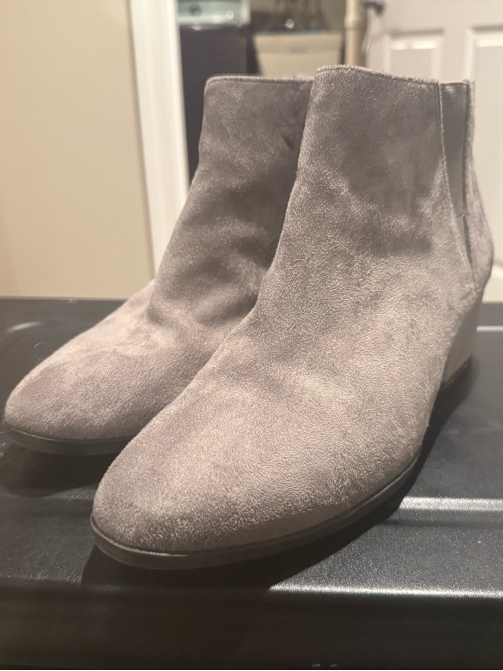 Women's Suede Ankle Boots in Light Gray by Dr. Scholls. Worn under 5 times